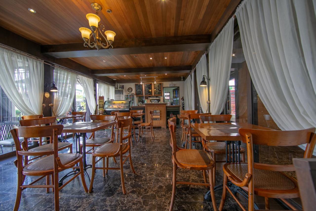 Hotel Rosvenil 3*