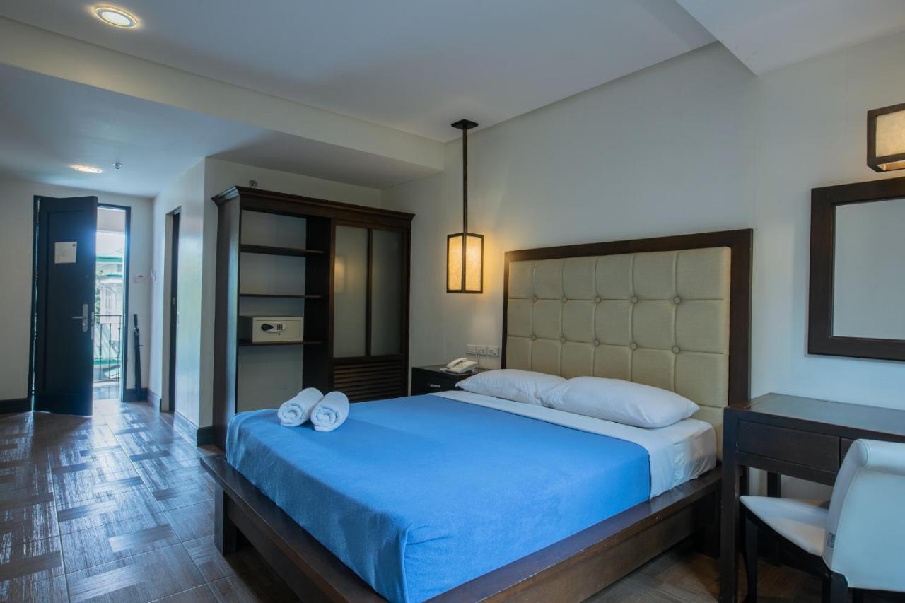 Rosvenil Hotel Tacloban